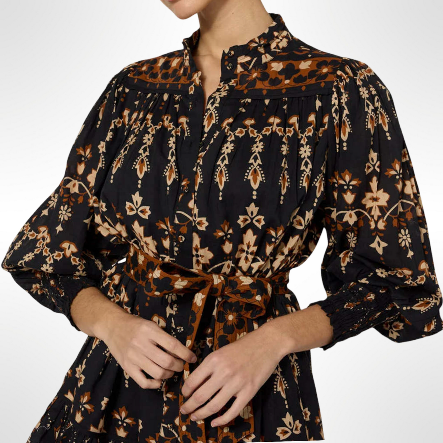 Cleopbella Short Dress