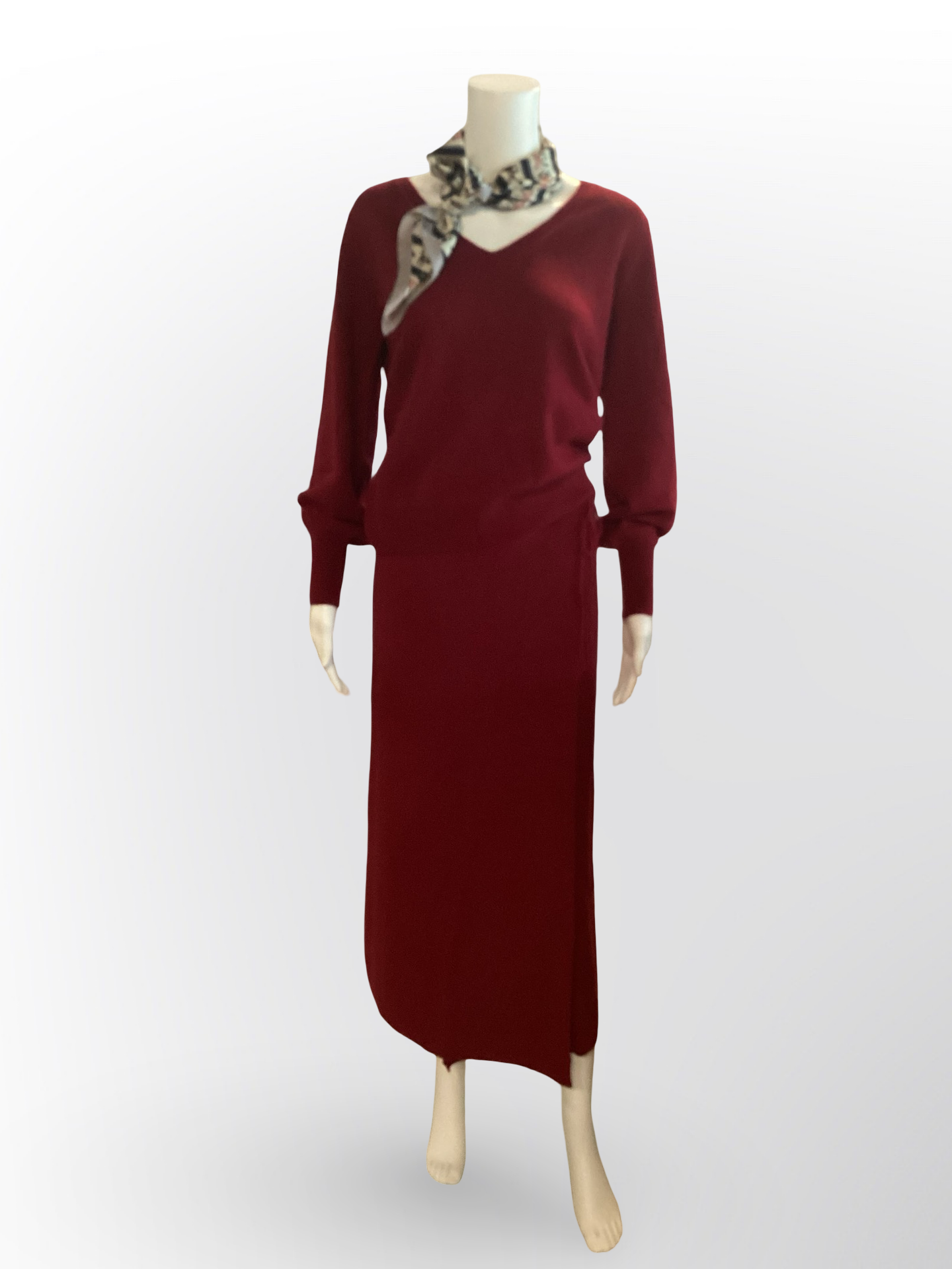 Ria Elegant V Sweater